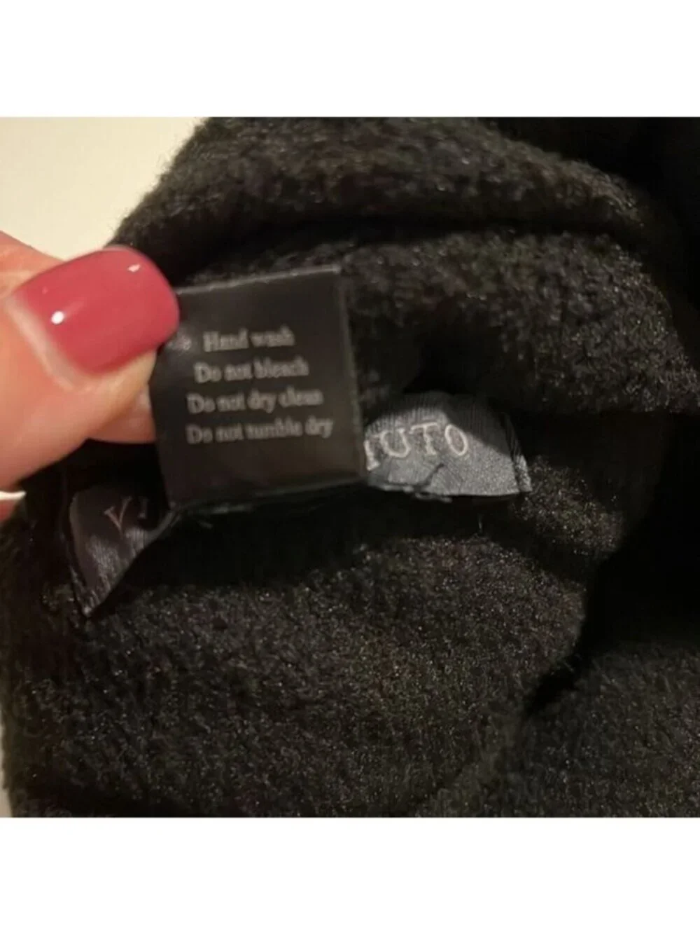 Vince‎ Camuto Women's Total Eclipse Gray Acrylic Knit Pom Beanie Cap NWT